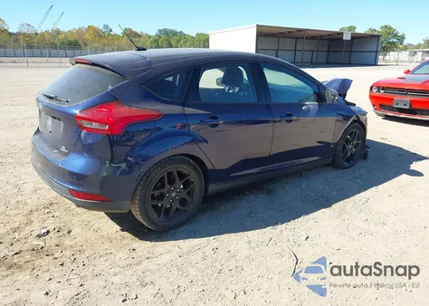 2016 Ford Focus Se z USA, uszkodzony, nr VIN 1FADP3K22GL228741